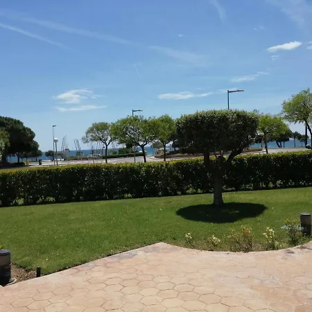 Apartamento En Edificio Ciutadella Apartment